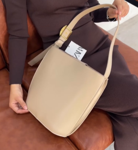 Элегантная сумка от ZARA бежевая