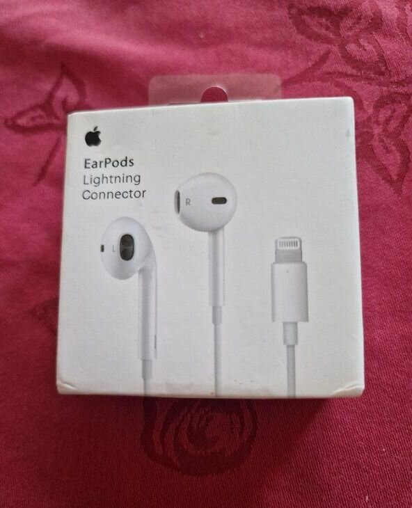 Apple EarPods Lightning Connector