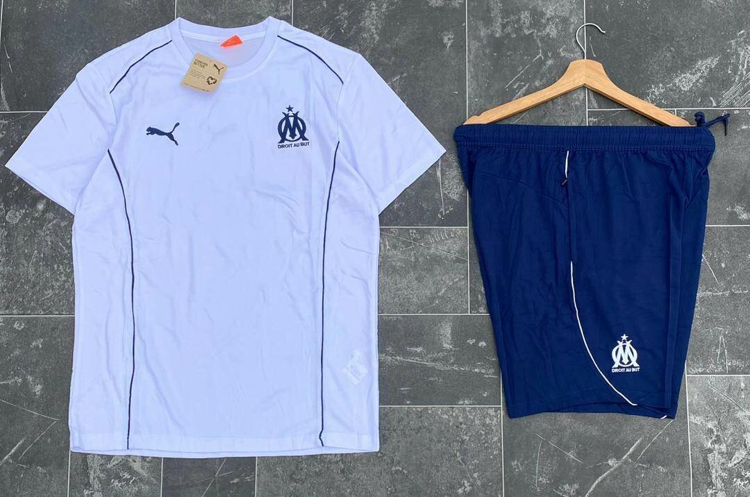 Ensemble de sport pour hommes