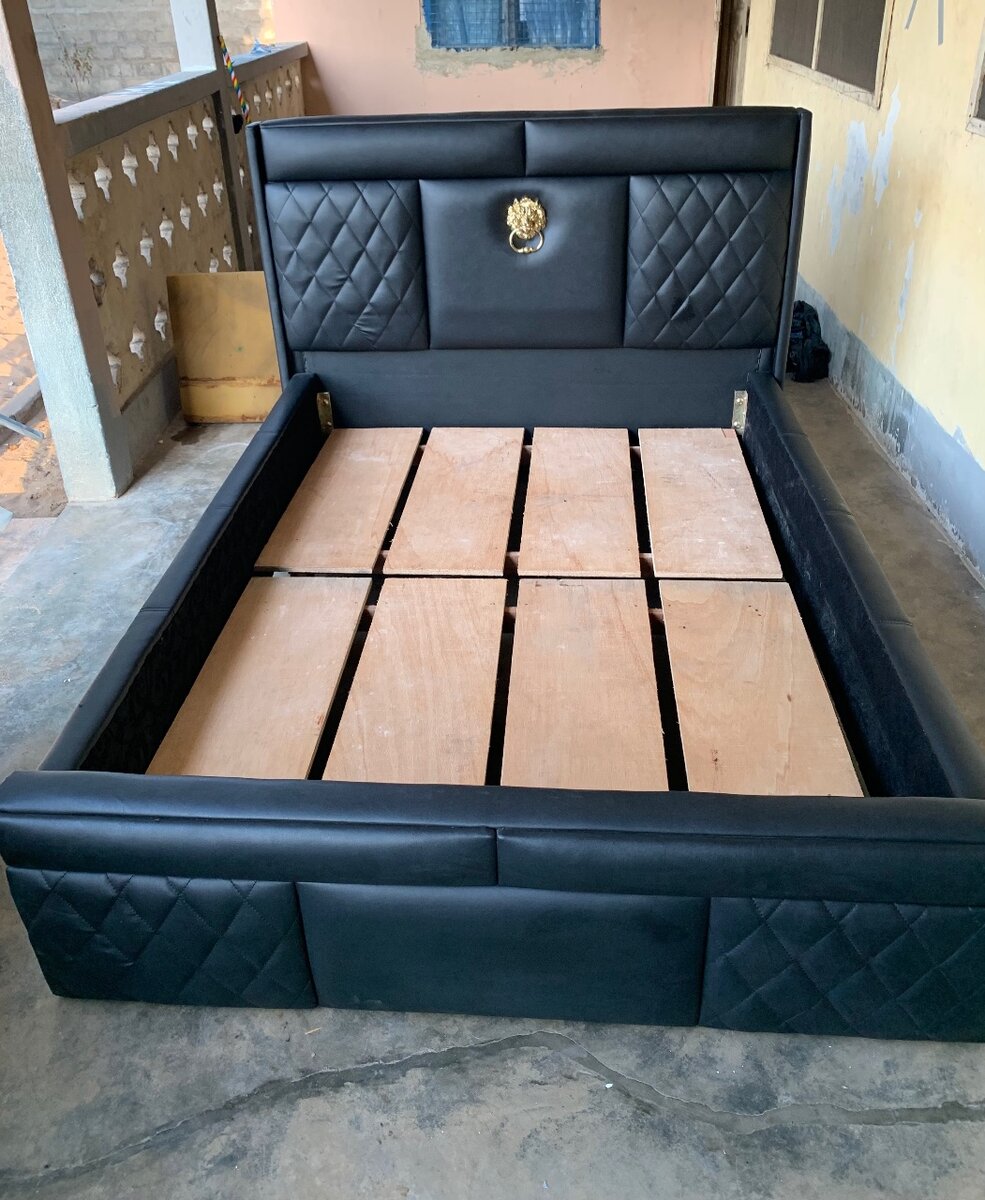 High density leather bed