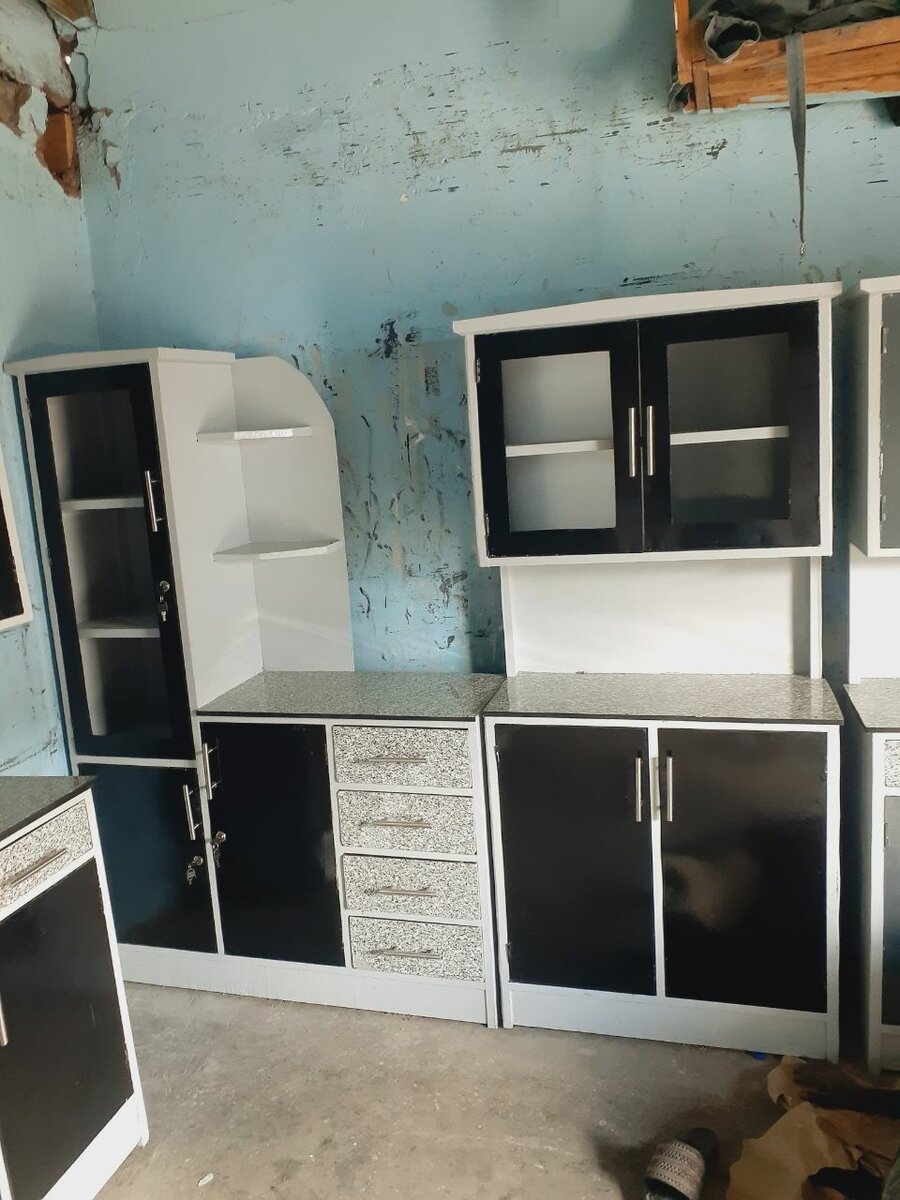 Kitchen unit three pieces