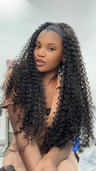 Perruque Bouclée Longue Glamour