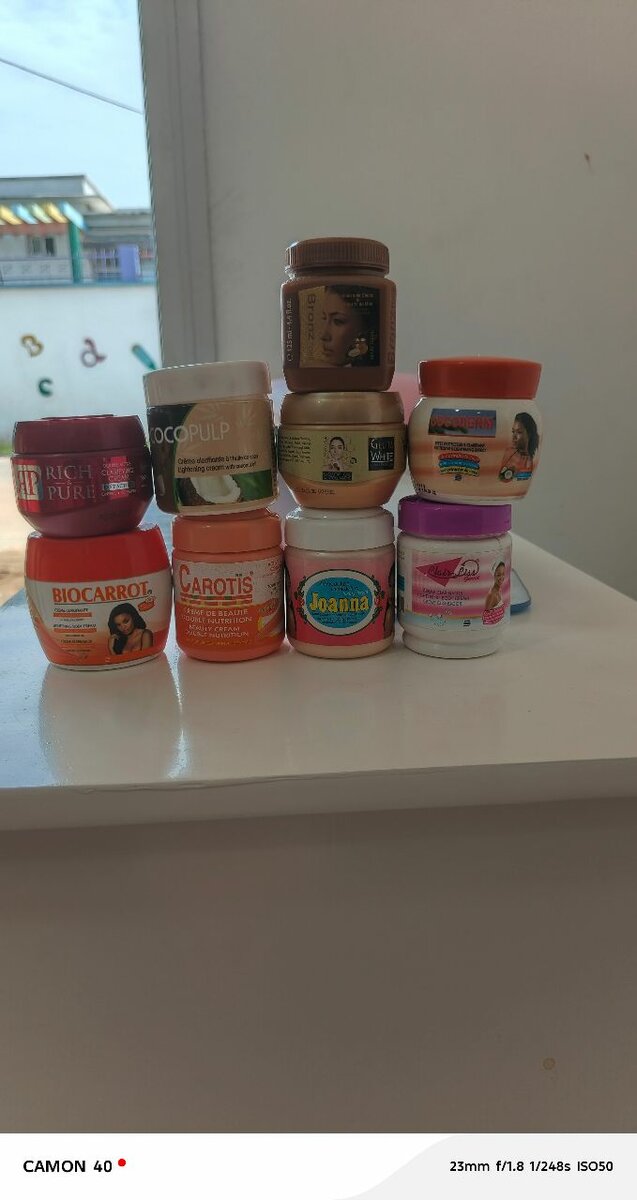 Crèmes et lait pour la peau