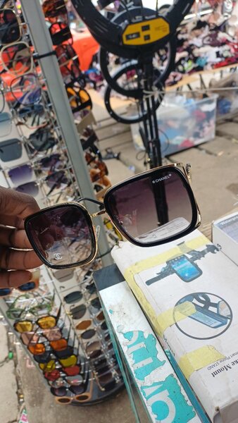 Lunettes de soleil élégantes