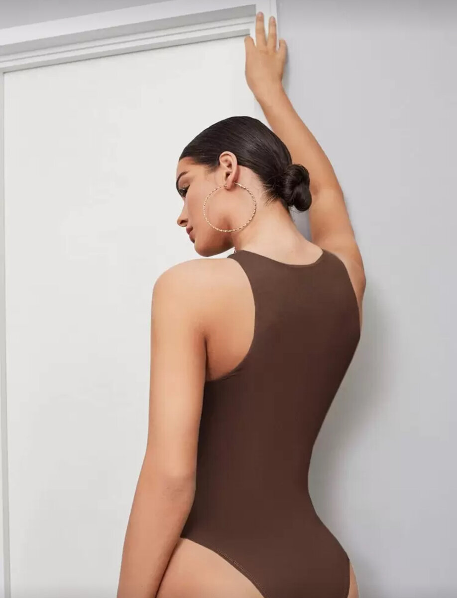 Body élégant sans manches