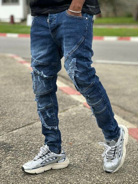 Jeans déchirés tendance