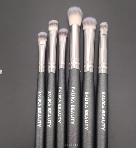 Enjoy the Softness and Smoothness Of our Wellness Makeup Brushes as You use them for Your Makeup Routine 💯‼️