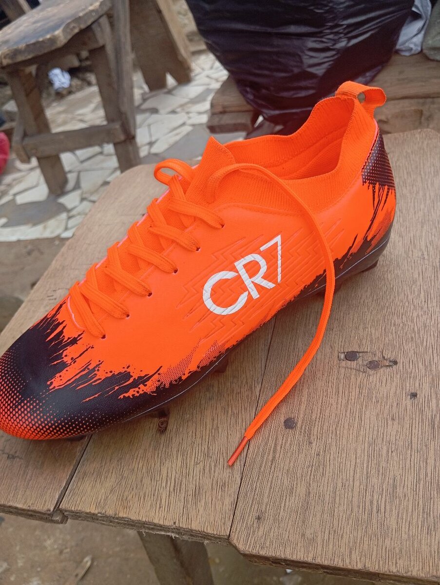 Chaussures de Foot CR7 Orange