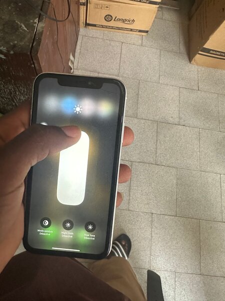 iPhone XR cassi neuf