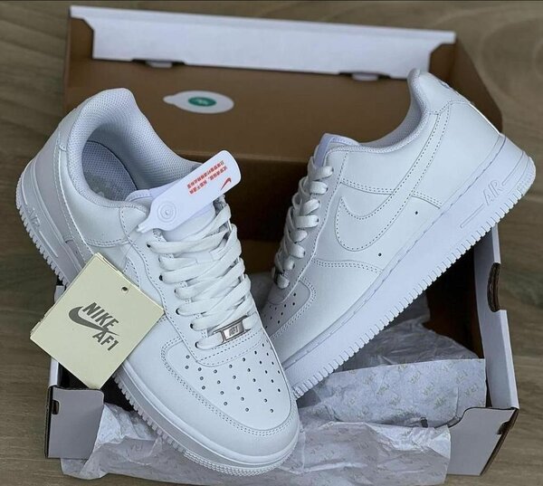 Baskets Nike Air Force 1 Blanches