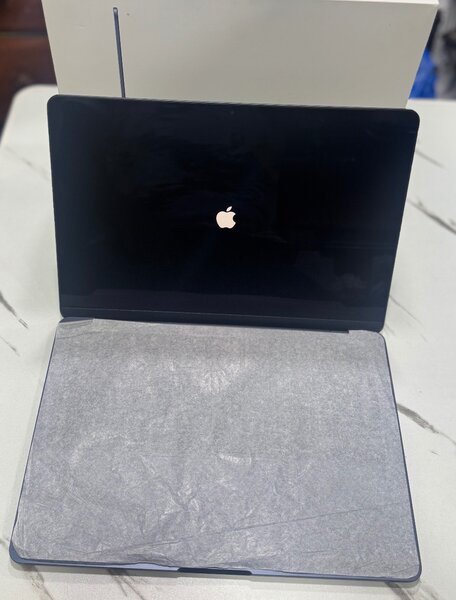 MacBook Air 13 m4 2025