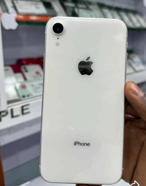 iPhone XR Blanc 64Go