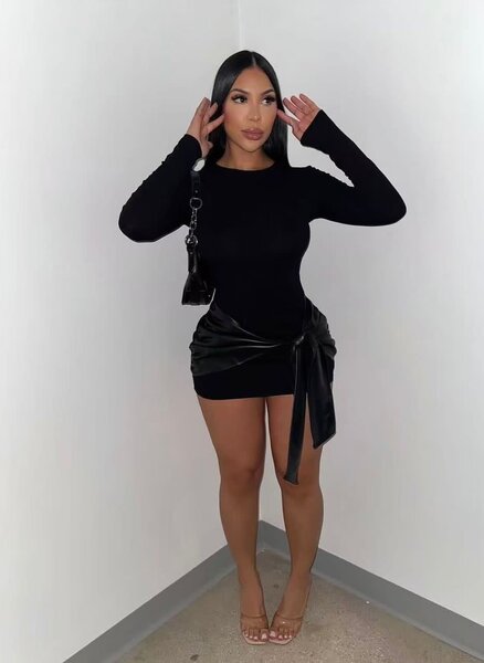 Robe moulante taille haute