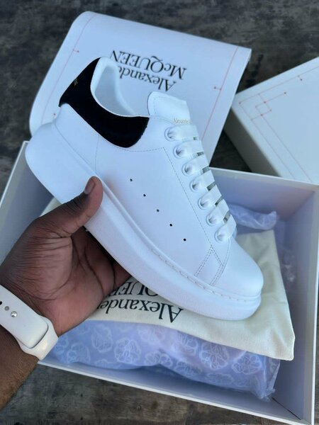 Alexander Maquin Sneakers