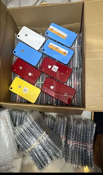 iPhone XR, 64gig available