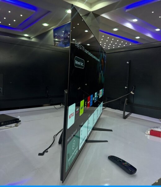 LG 43 inches smart Tv