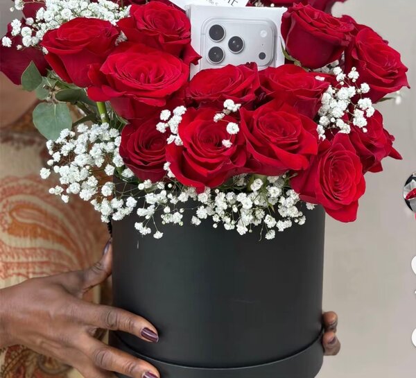 Bouquet de roses avec boîte