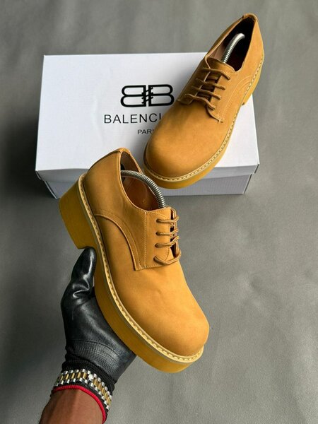 Chaussures Balenciaga Camel