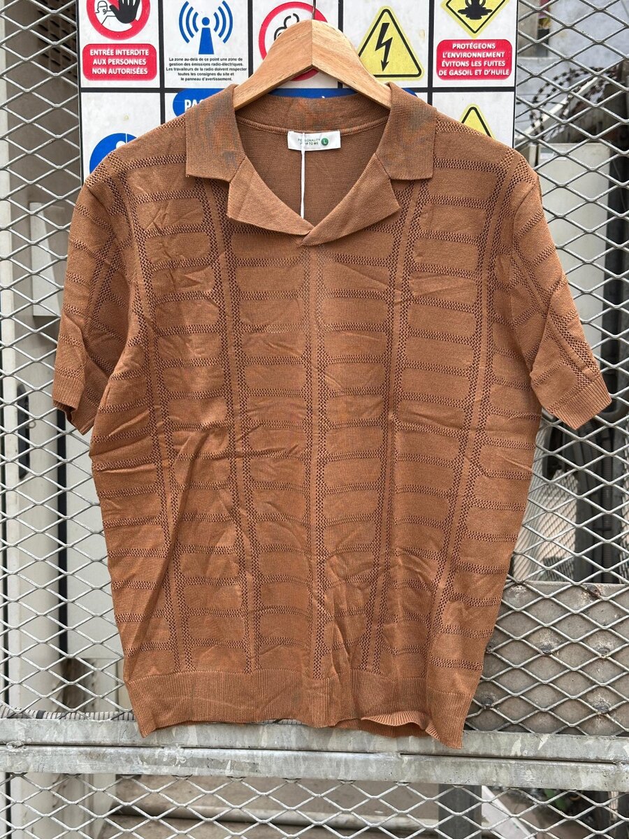 Polo rayé élégant pour hommes