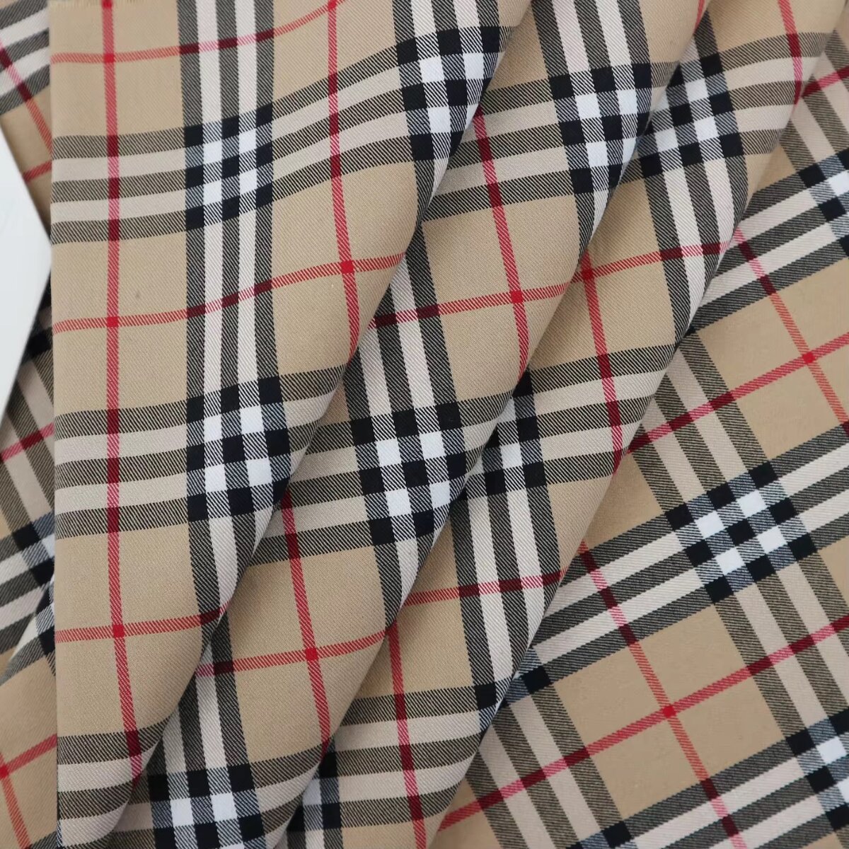 Jupe plissée à carreaux chic