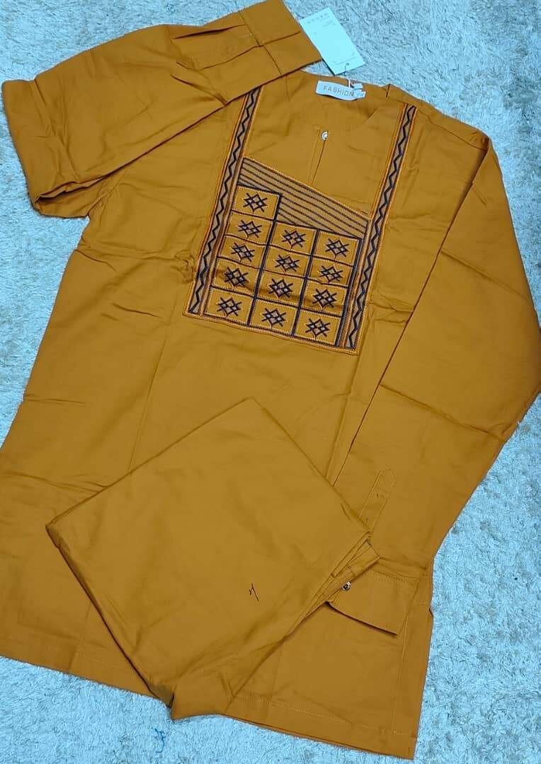 Tunique ethnique homme