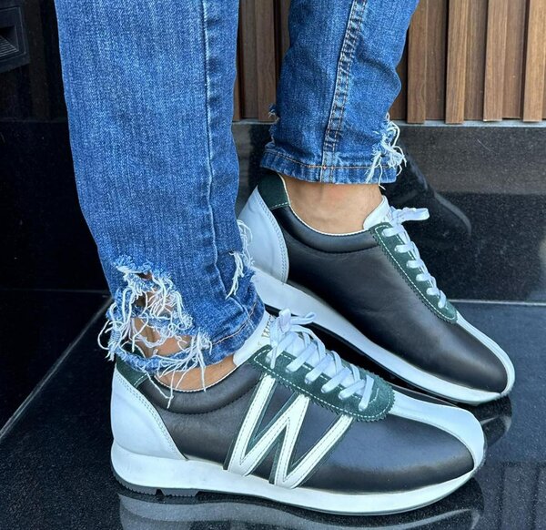 Sneakers élégantes noir et blanc