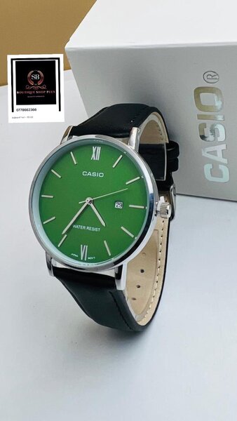 Montre Casio Verte Élégante
