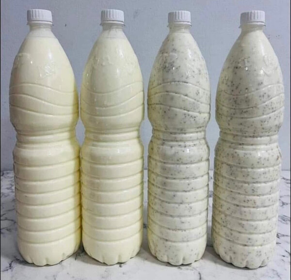 Yaourt fait maison en bouteille