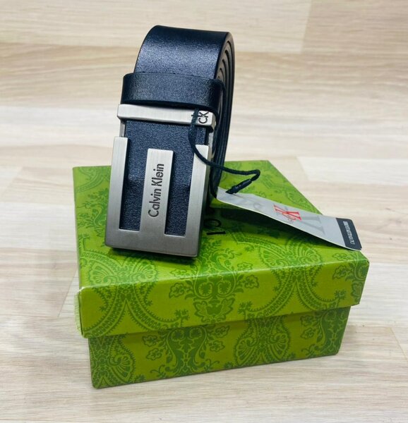 Ceinture en cuir nouveau