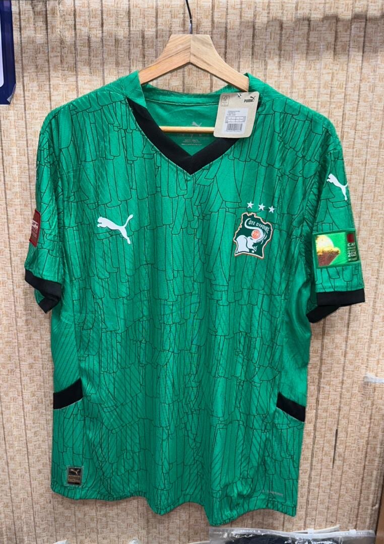 Maillot de football côté dIvo