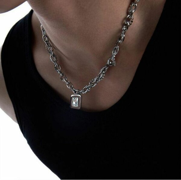 Collier chaîne élégante homme