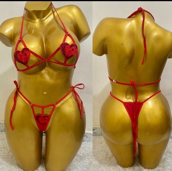 Bikini rouge coeur