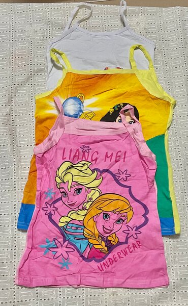 T-shirts pour filles personnages