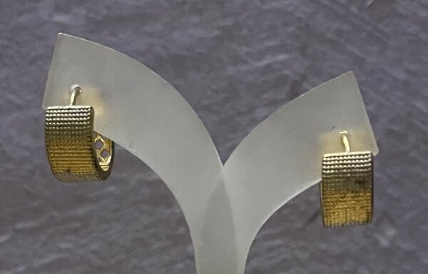 Boucles d'oreilles en or élégantes