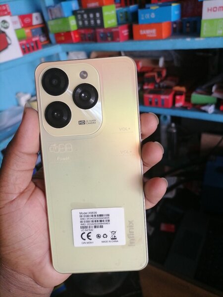Infinix hot 40pro