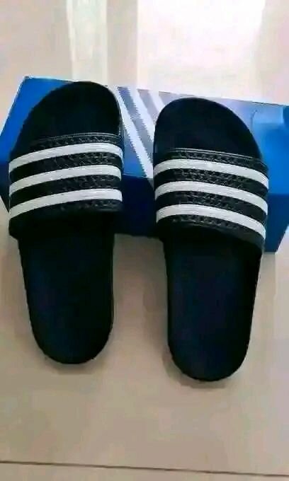 Claquettes confortables Adidas