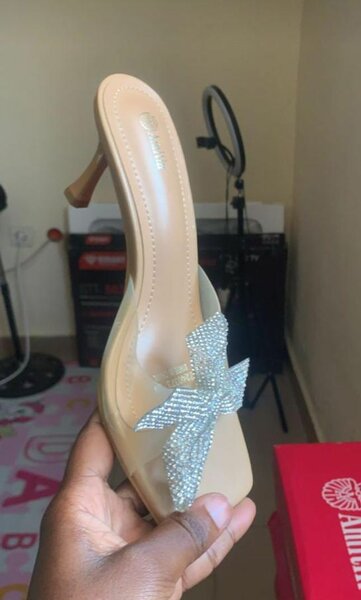 Sandales à talons élégantes