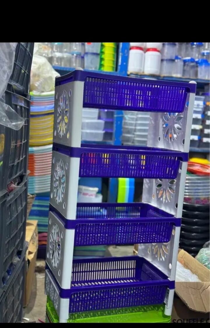 Étagère de rangement en plastique