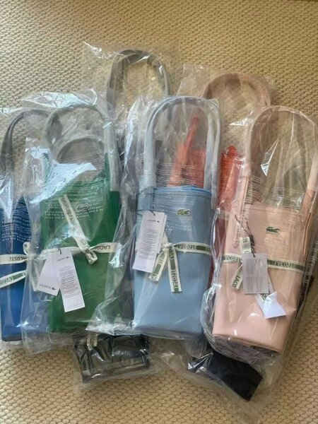 Sacs cabas élégants Lacoste