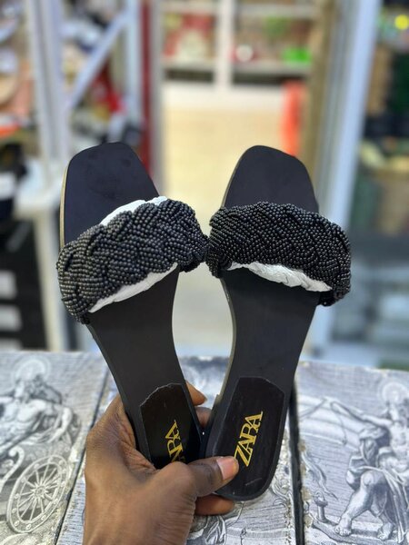 Zara slippers