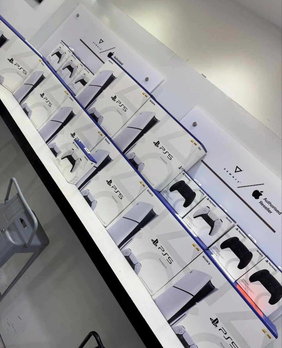 Brand New Ps5 slim standard