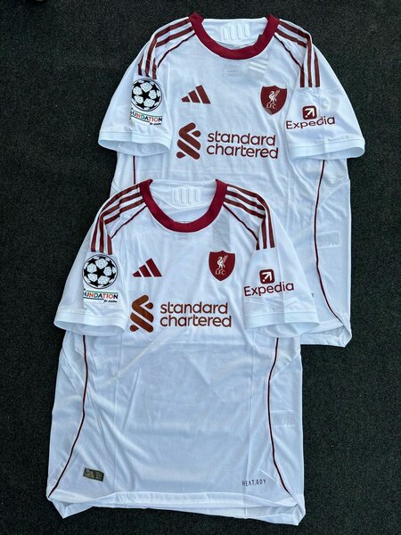 Maillot de football Champion's Hub