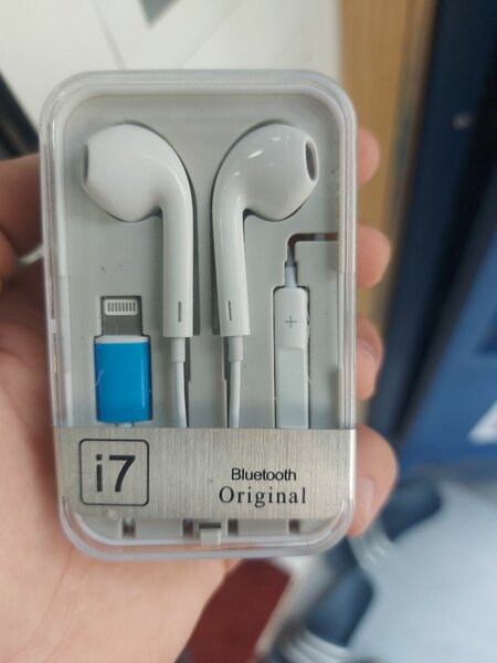 Écouteurs Bluetooth i7