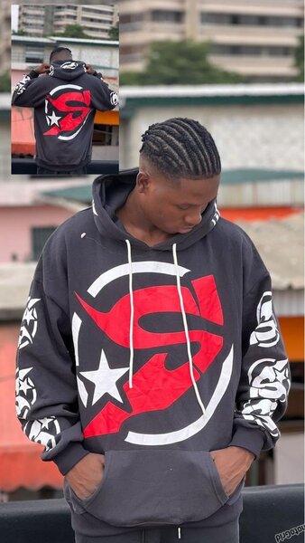 Sweat à capuche graphique