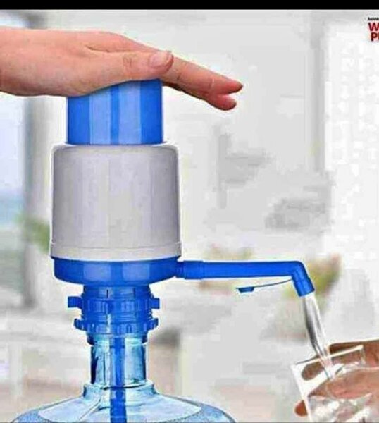 Pompe à eau manuelle pour bidon