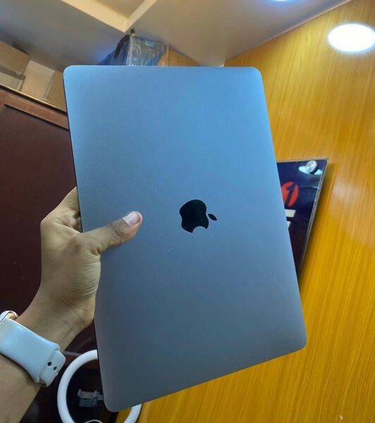 MacBook Air  2016