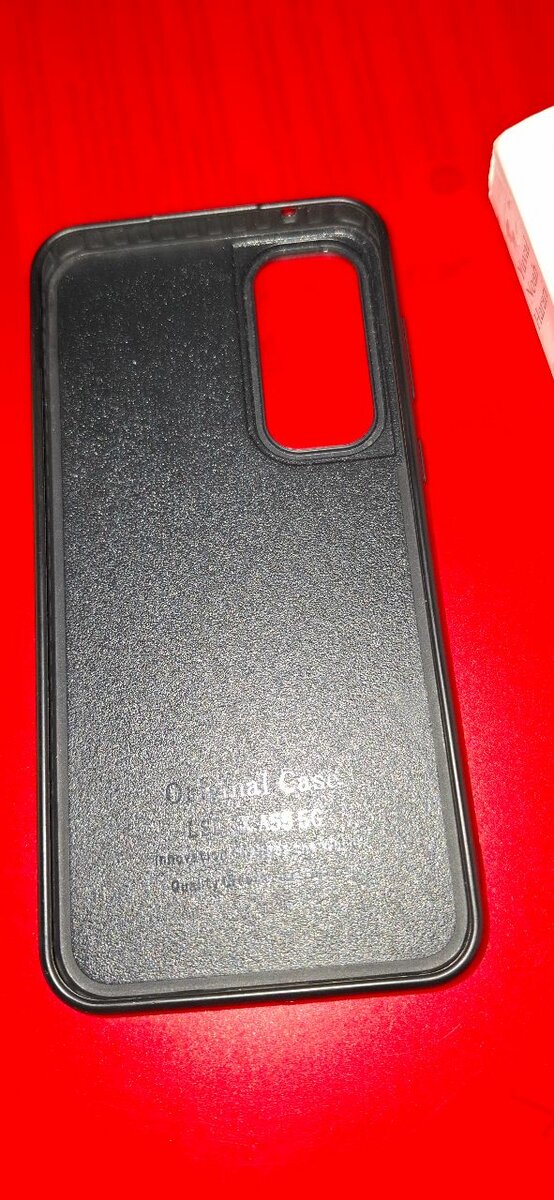 Чехол для телефона Samsung SM A556E. Абсолютно новый с логот