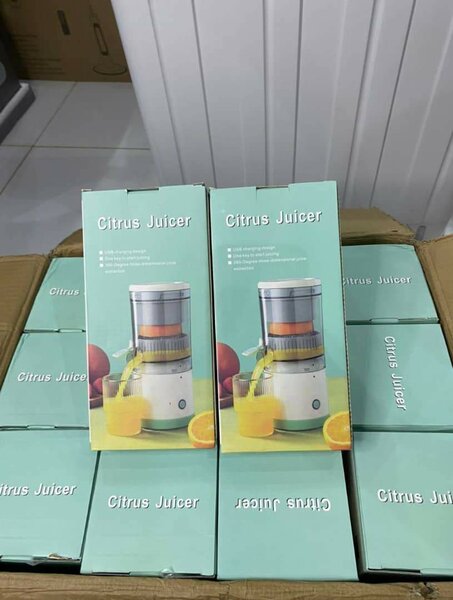 Portable Citrus Juicer