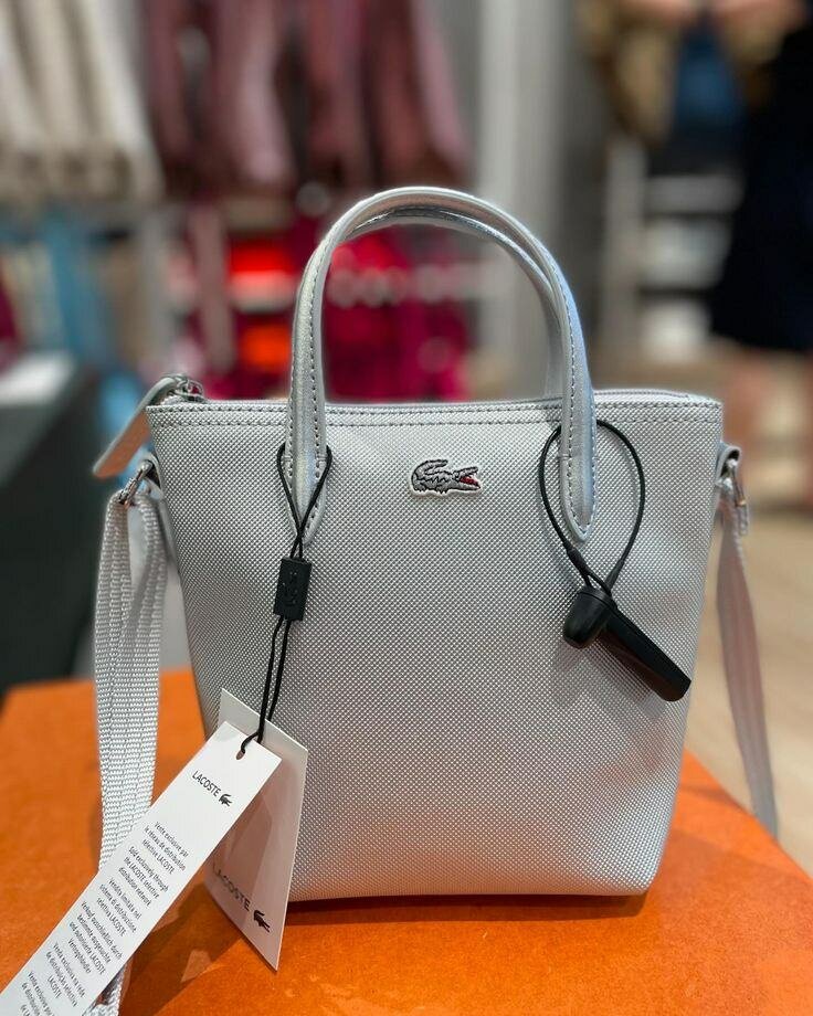 Sac à main Lacoste élégant