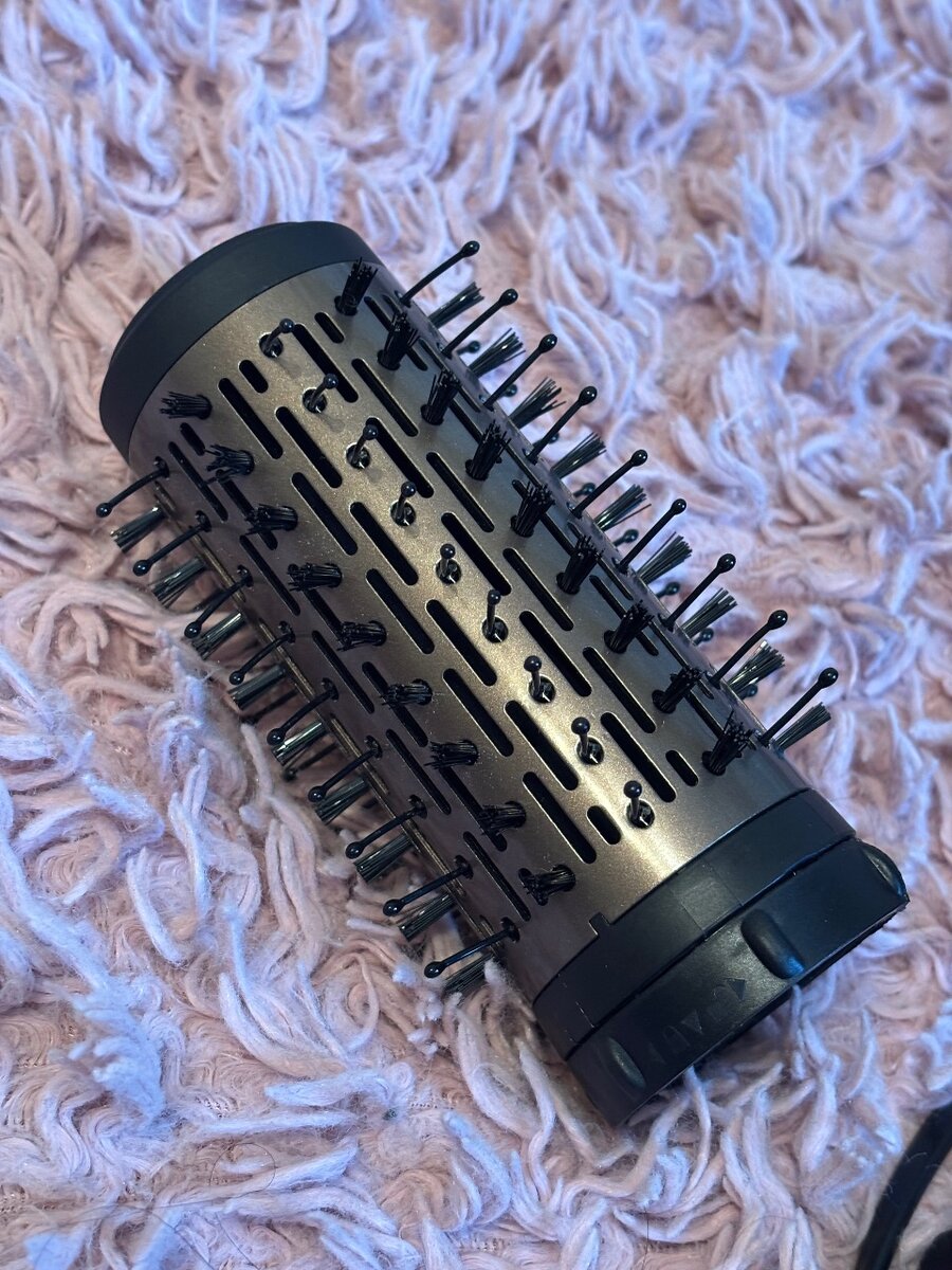 ПРОДАЮ ФЕН-РАСЧЕСКУ